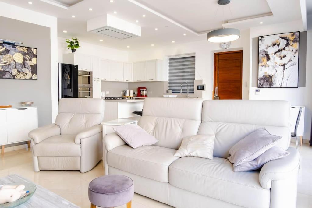 Mellieha, Luxury 3 Bedroom Azure Maisonette Exterior photo